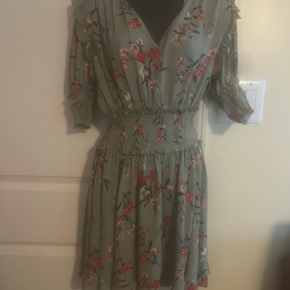 Francesca's Collections Green Pleated Wrap Sundress